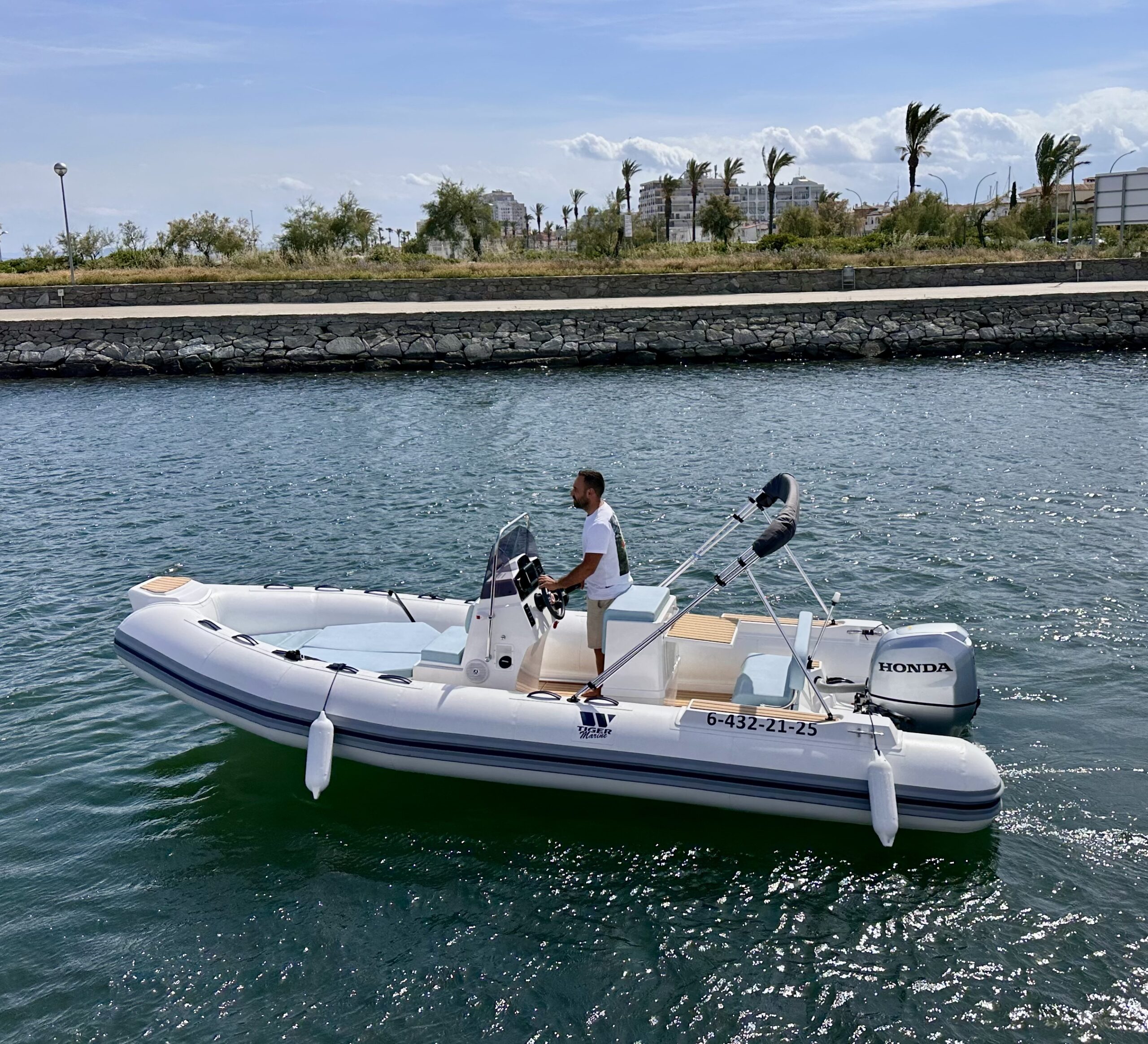 Tiger Marine Open 600 rent a boat